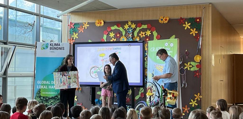 999d35a7-1f9a-4ea4-9c99-f878b9bf42d6